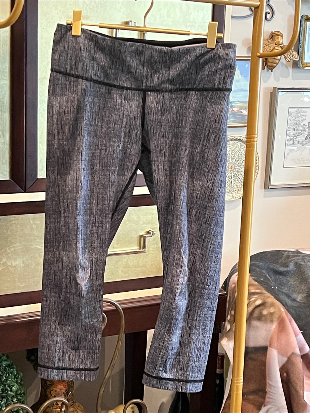 lululemon athletica Heathered Charcoal Capri Leggings